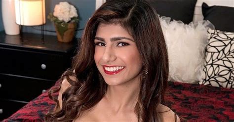 mia khalifa big boobs video|mia khalifa big boobs Search